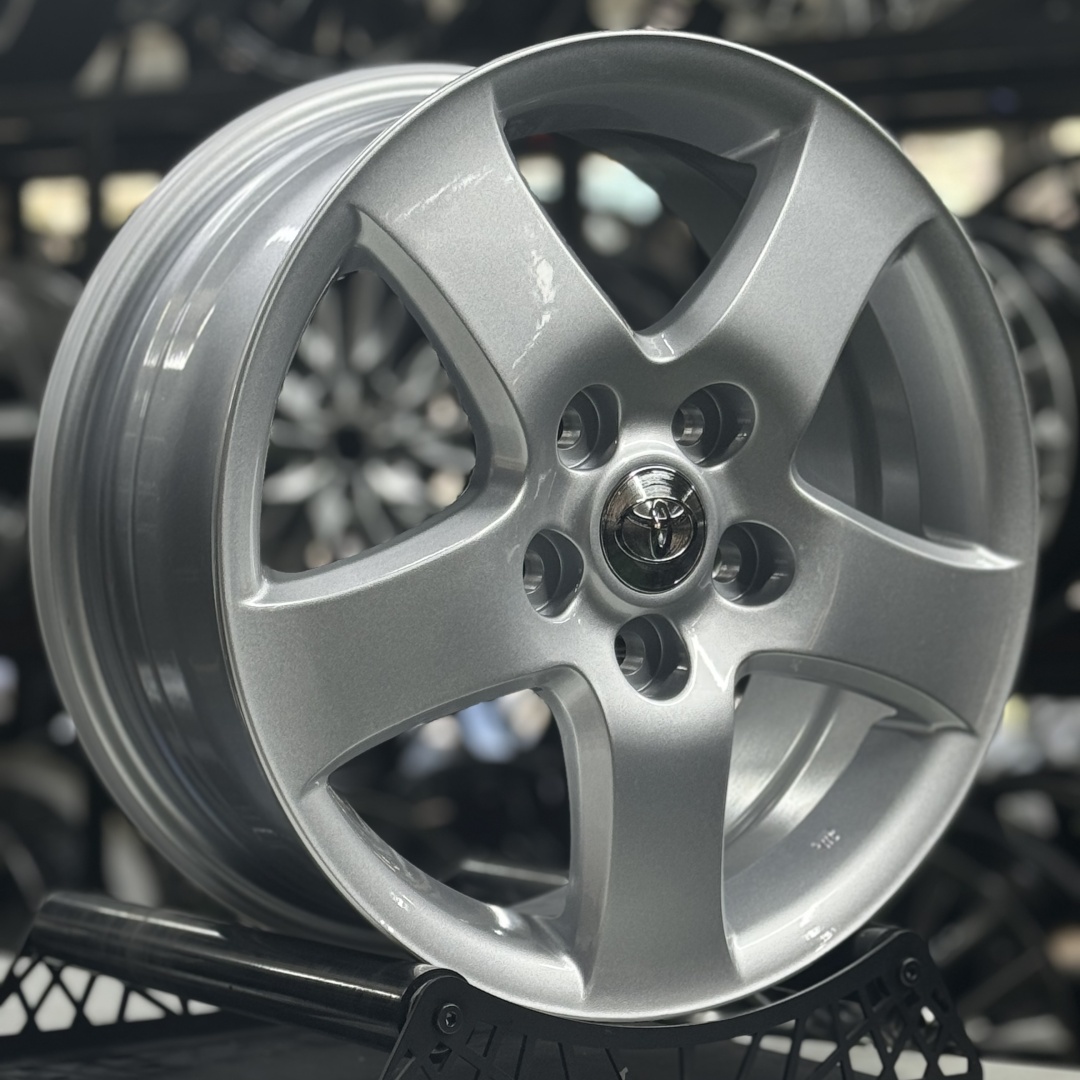 Wheels CHX9166 6.5x16/5x114.3 D60.1 ET50 4 диска серебристый