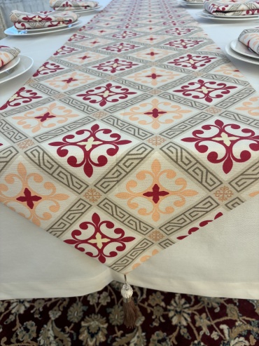 Дорожка с салфетками 300x40 см, дак, 7 шт