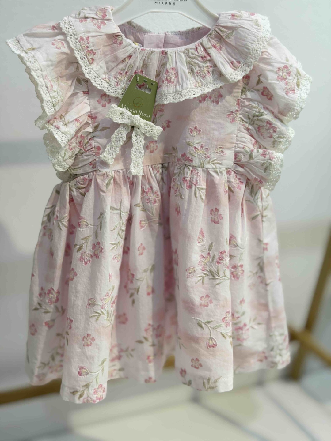 Нарядное платье Monna Rosa розовый
