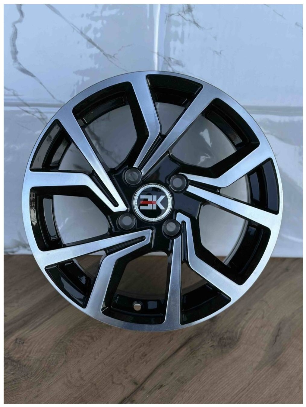 Top Grade Bk5125 6x14/4x100 D67.1 ET35 4 диска черный, серебристый