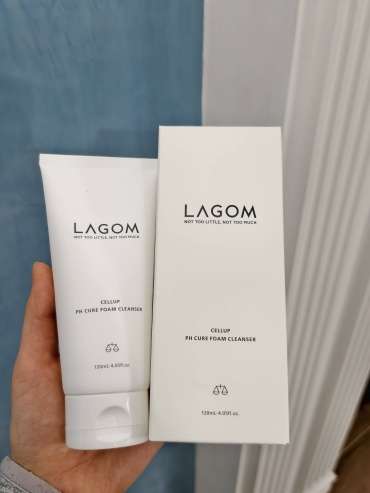 LAGOM Пенка “Чистая кожа без стянутости” pH-баланс LAGOM Cellup 120 мл пенка 120 мл