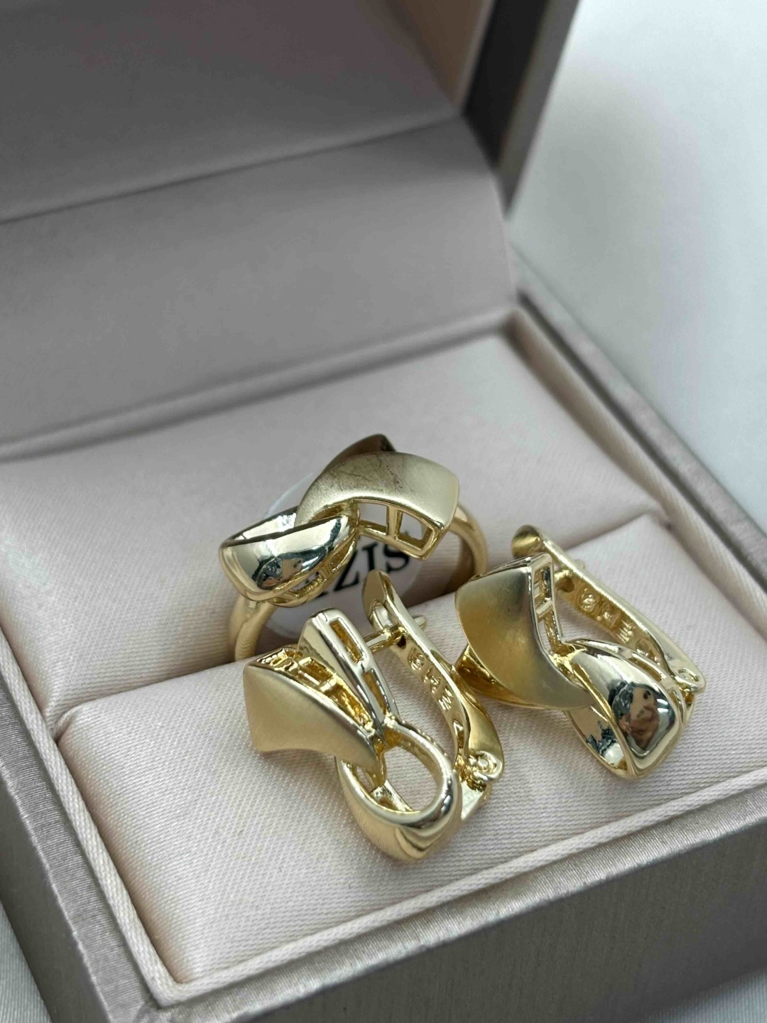 Arshat Jewels медицинская сталь, медицинское золото, без вставок