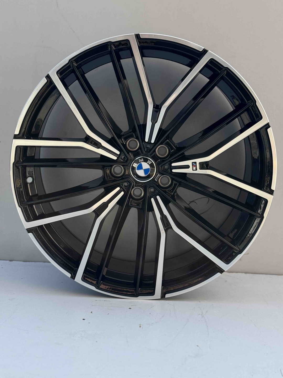 Top Grade bmw 3289 8.5/9.5x20/5x112 D66.5 ET30 4 диска черный, серебристый