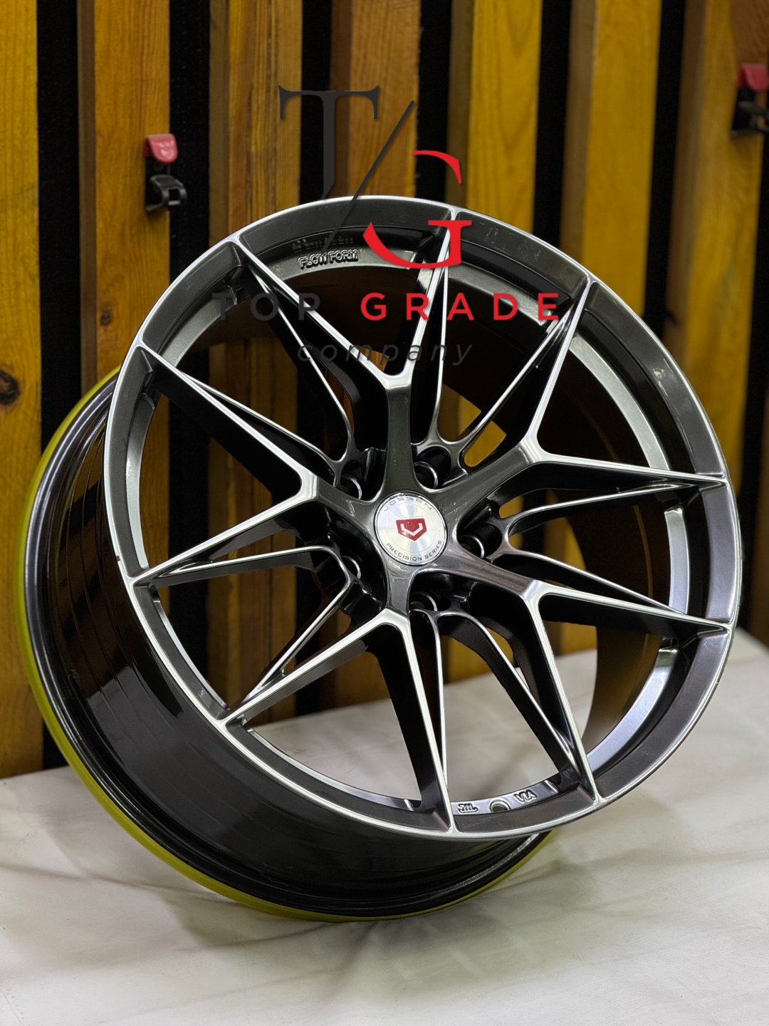 Top Grade TG0078 8.5x19/5x114.3 D73.1 ET35 4 диска графит