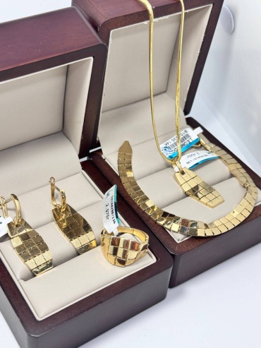 Sandu gold 50896521 вес 25.62 г золото, без вставок