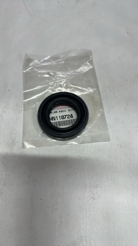 NOK сальник ступицы AH2205E0