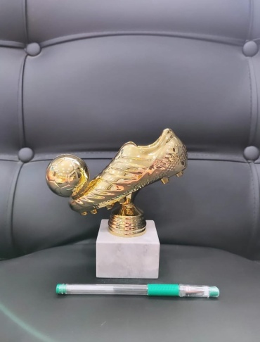 Golden Cup трофей Бутса стандарт