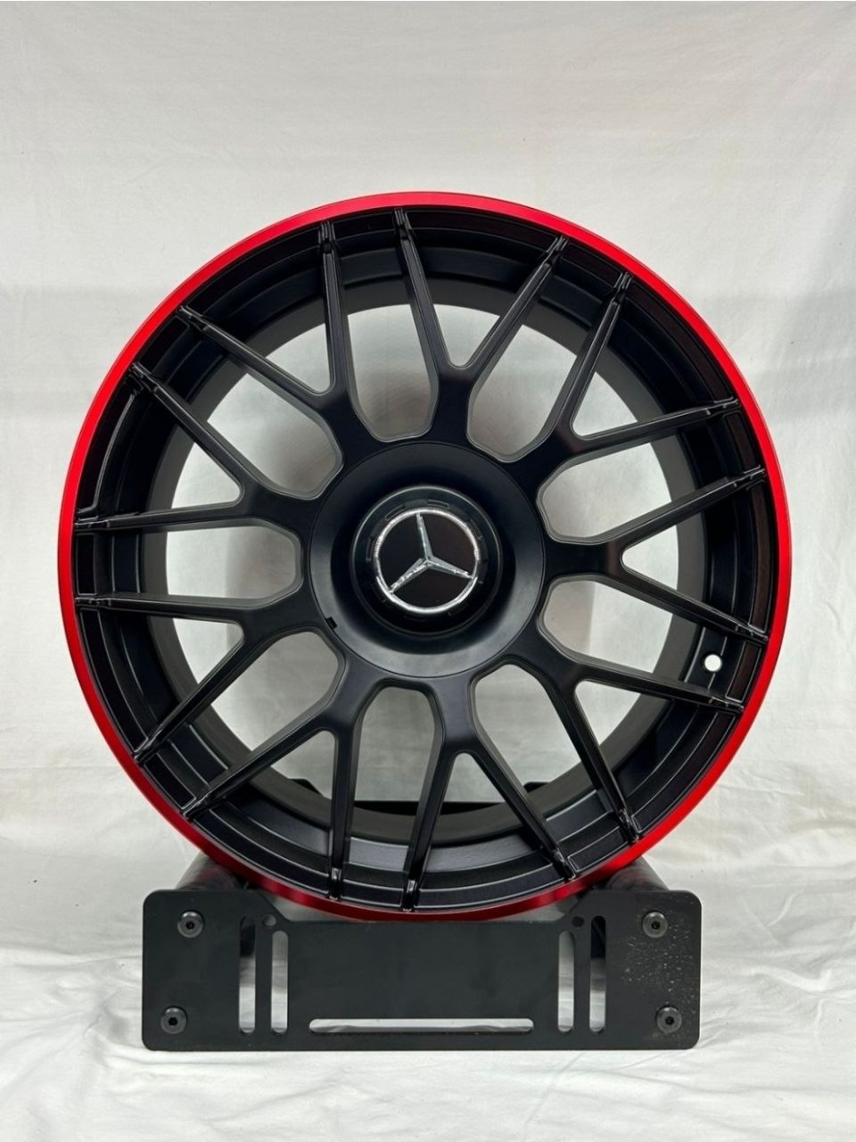 RNO 020 8.5x18/5x112 D66.6 ET35 4 диска черный, красный