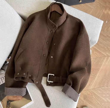 Бомбер IN STYLE коричневый