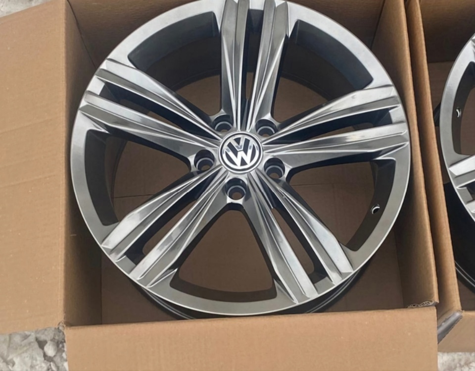 Rainbow Dance VW 5293 7.5x17/5x112 D57.1 ET38 4 диска графит