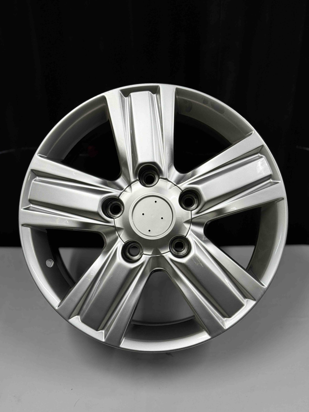 Top Grade Diski0088 8.5x18/5x150 D106.2 ET45 4 диска серый