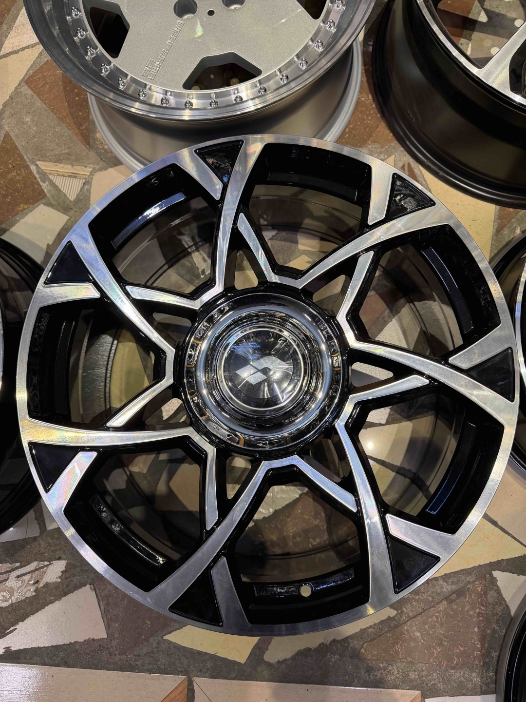 EURODISK FBX185 8.5x20/5x114.3 D73.1 ET35 4 диска черный, серебристый