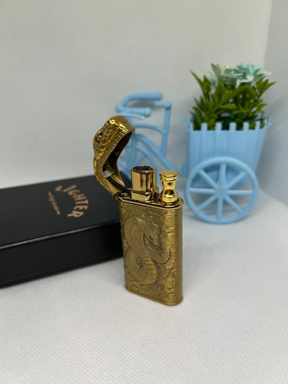 Lighter газовая зажигалка Lighter_King, ABS пластик, металлический сплав