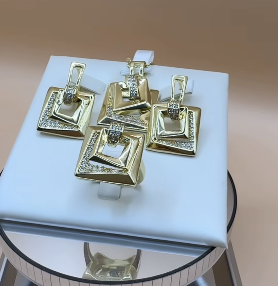 Xuping Jewelry медицинская сталь, цирконий