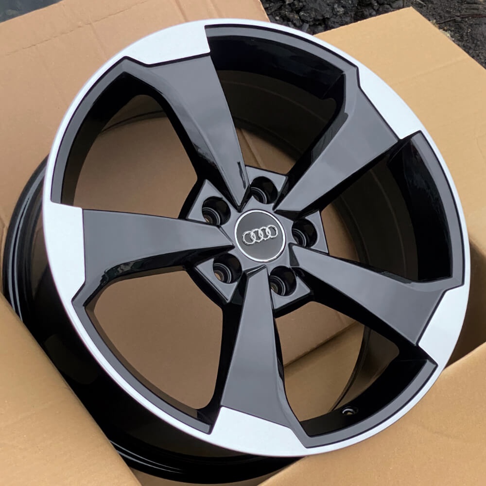 Rainbow Dance Audi 341S 9x20/5x112 D66.6 ET30 4 диска серебристый, черный