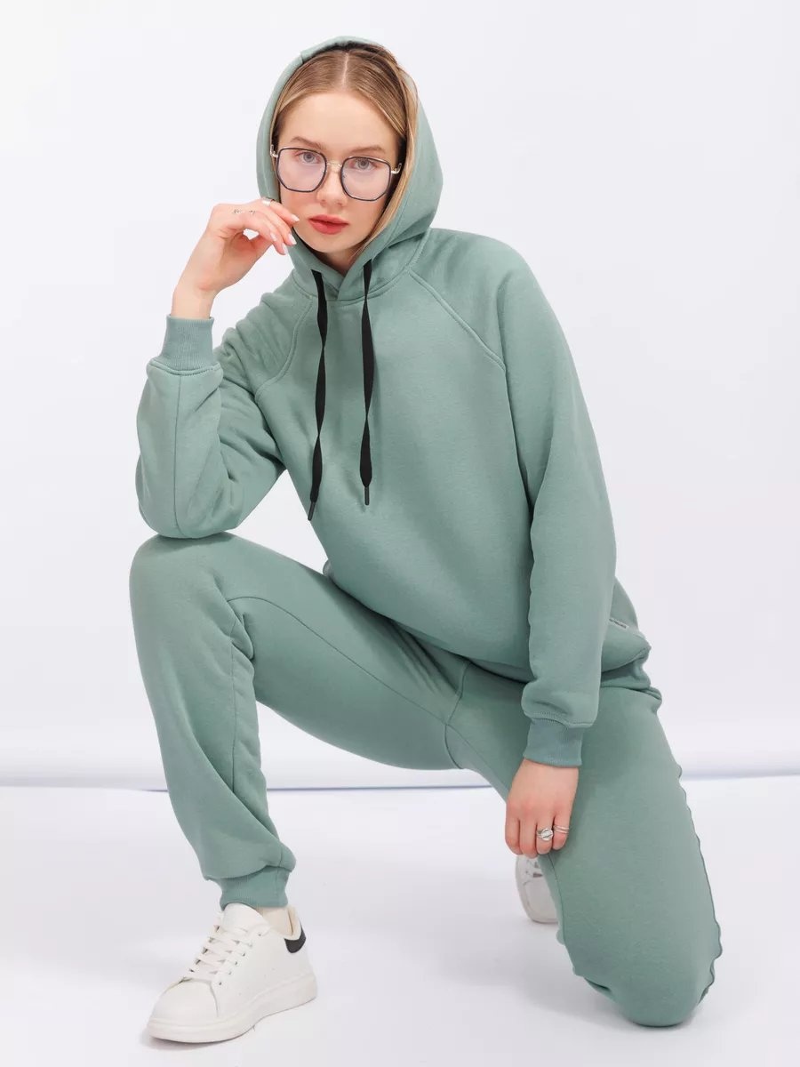 Повседневный костюм хаки