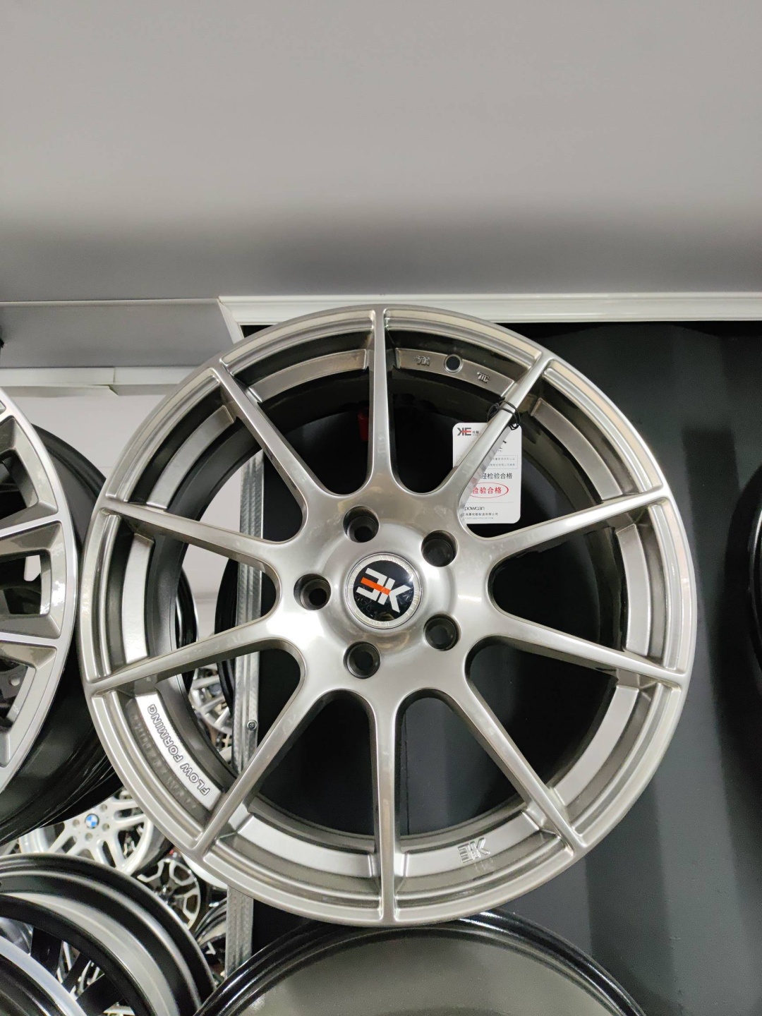 EK Racing 3837 8x17/5x112 D66.6 ET35 4 диска графит