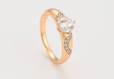 Кольцо Xuping Jewelry 79900 размер 18 медицинский сплав, фианит, золотистый