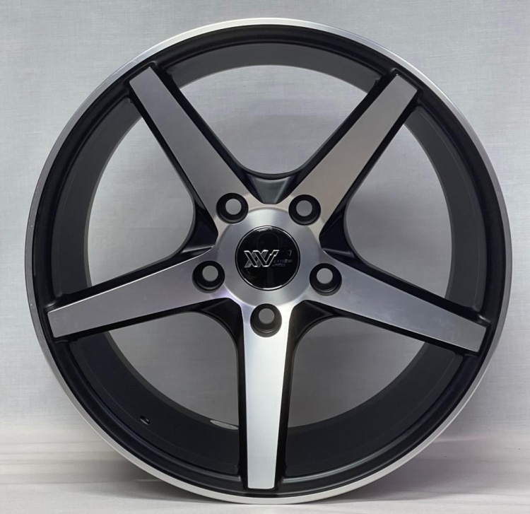 Rainbow Dance VOSSEN 8x17/5x114.3 D73.1 ET38 4 диска черный, серебристый