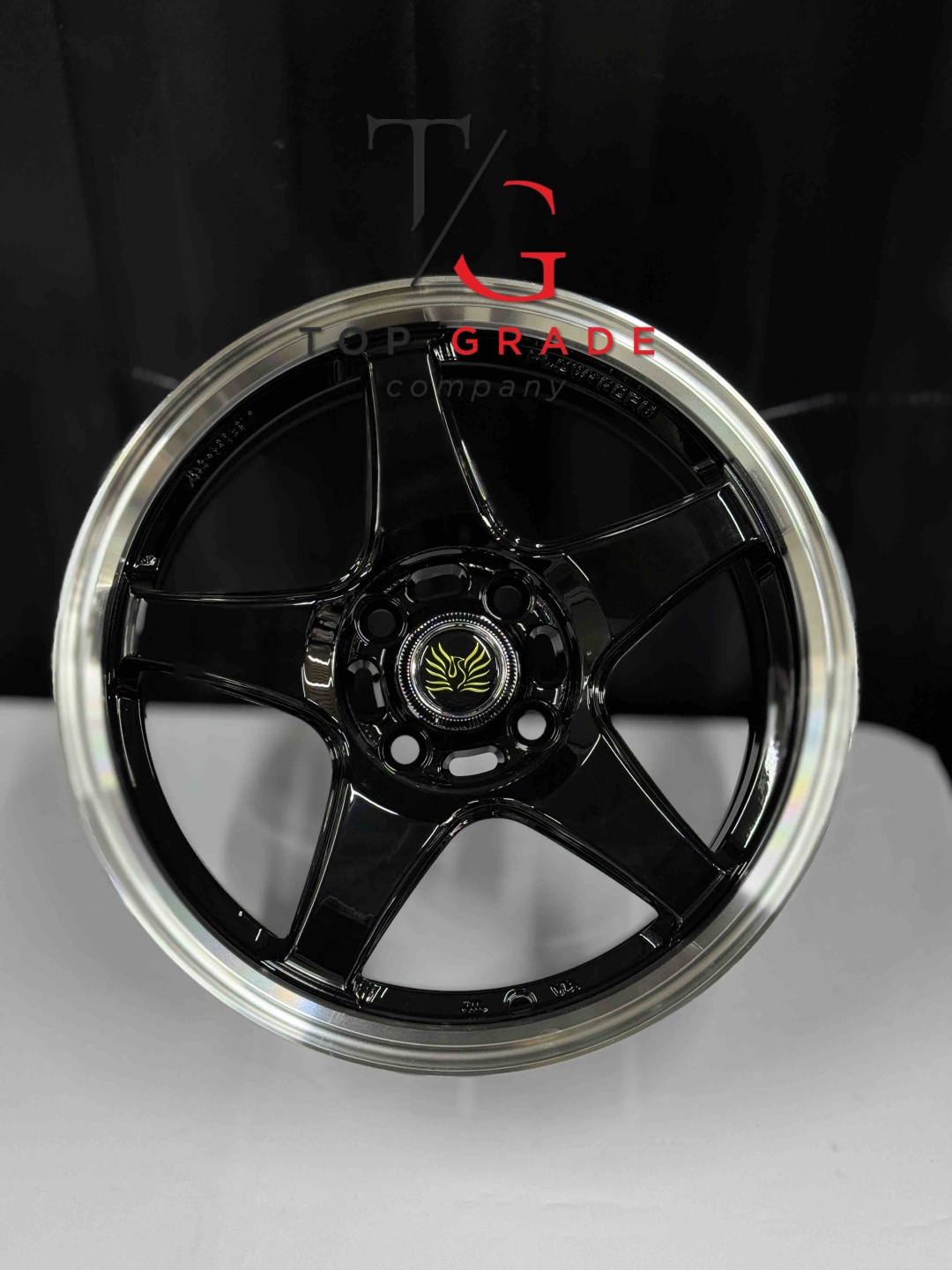 Top Grade Top grade0019 7.5x15/4x100 D67.1 ET35 4 диска черный, серебристый