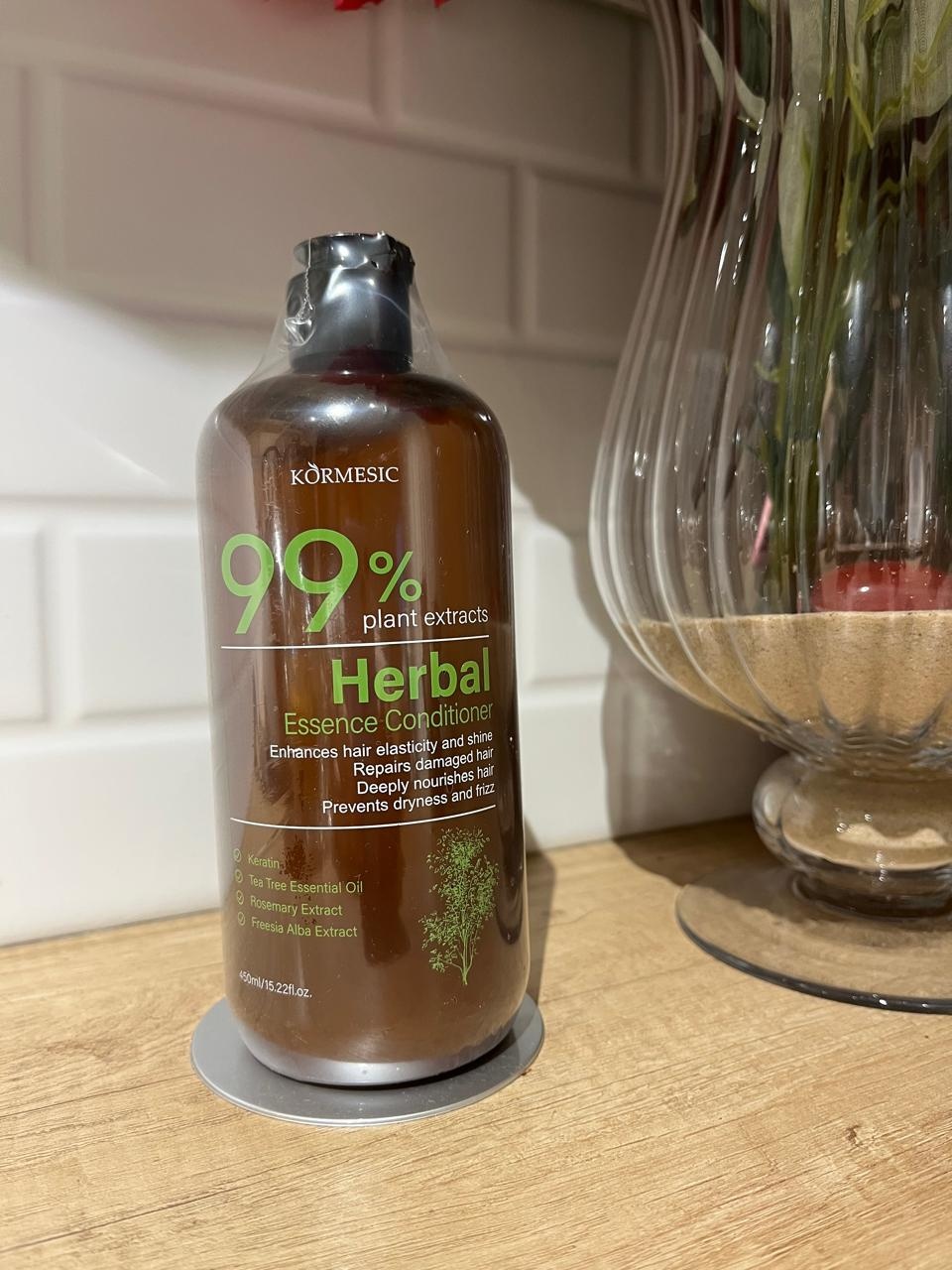 Kormesic кондиционер 99% plant extracts HERBAL Essence Conditioner Кондиционер 99% растительных экстрактов 450 мл