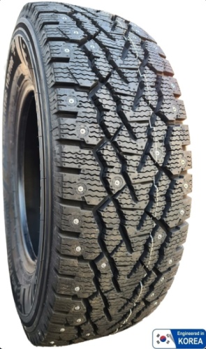 Kumho CW11 225/70 R15C 112 R с шипами