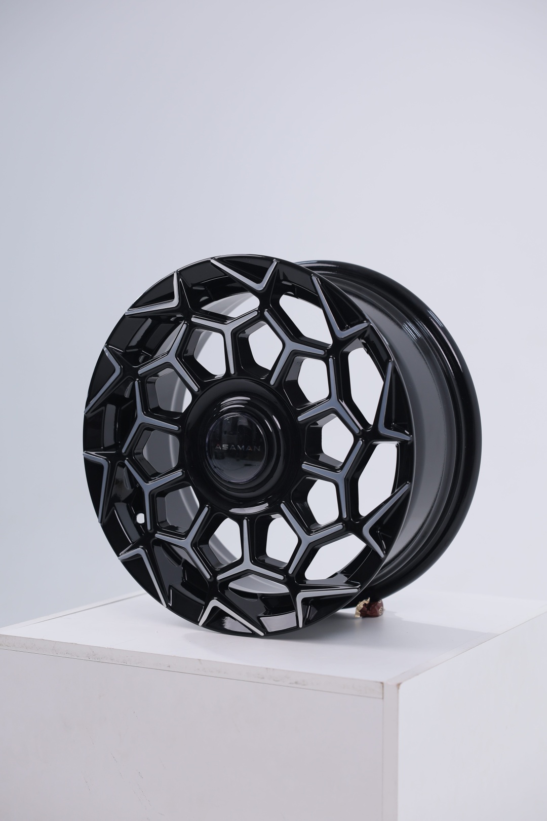 Top Grade Asaman 001 6.5x15/4x114.3 D73.1 ET35 4 диска черный, серебристый