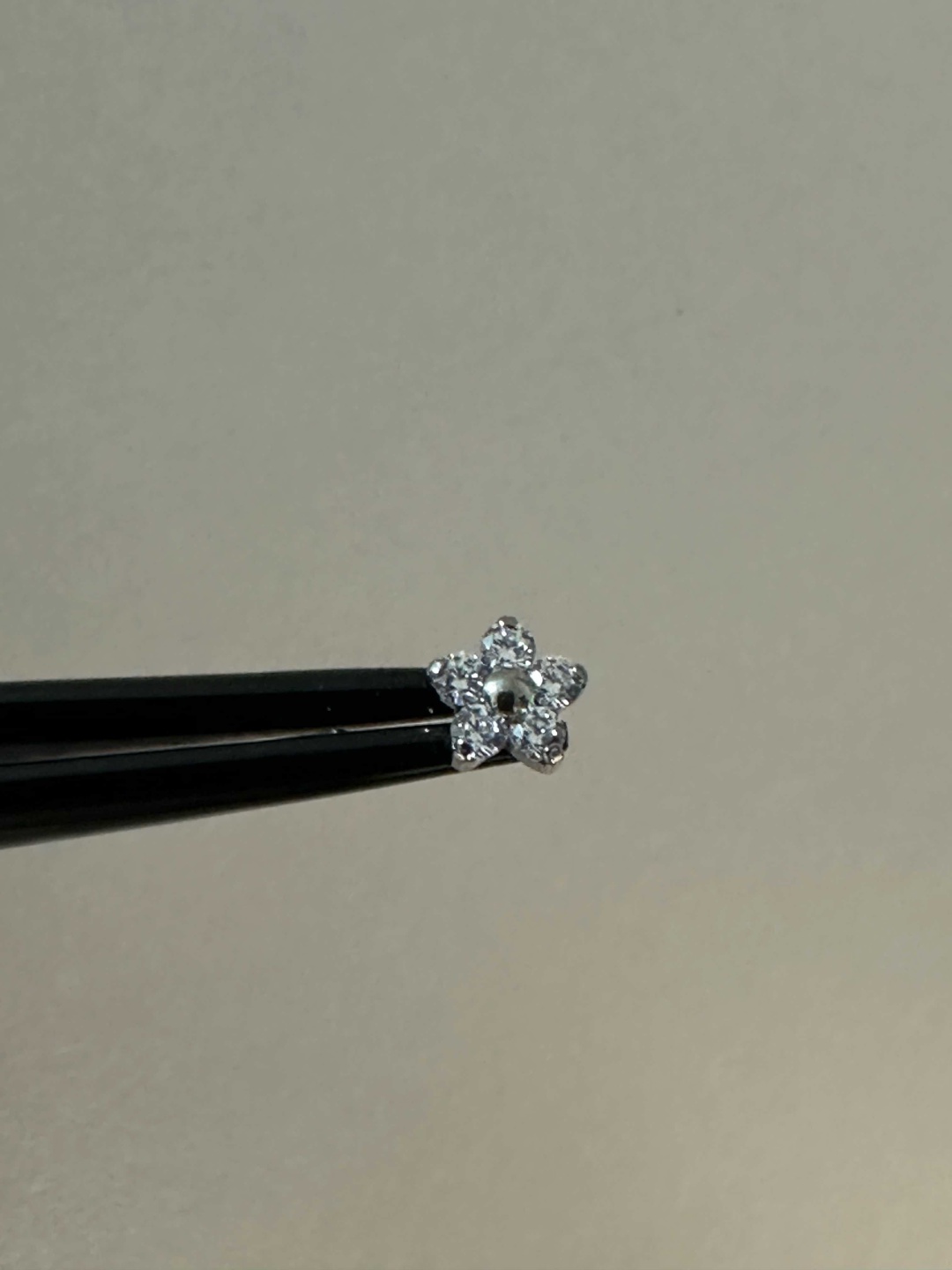 Накрутка Succub Jewellery титановый сплав, цирконий, 4 mm
