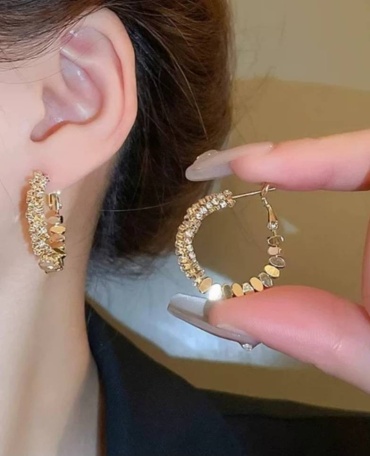Серьги LAREY бижутерный сплав, стразы