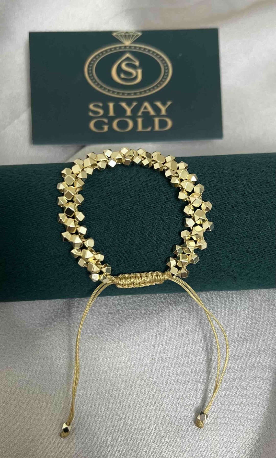Браслет SIYAY GOLD Dorika 1 длина 18 см, вес 0.8 г сплав покрытый золотом 18К, плетение отсутствует