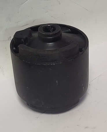 RBI сайлентблок подушки двигателя B455-39-060E