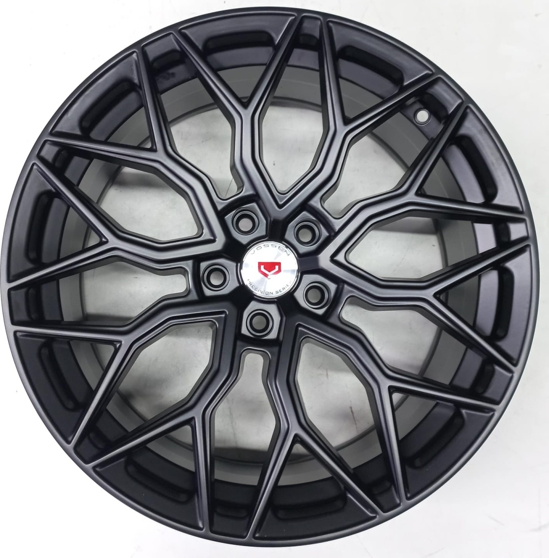 Vossen 26269 8.5x19 5x114.3 D67.1 ET35 4 диска черный