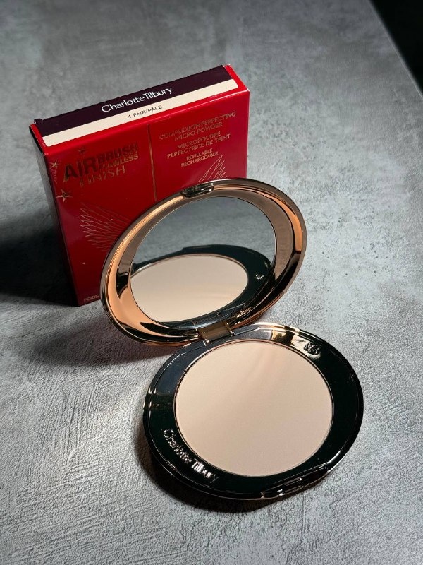 Пудра Charlotte Tilbury Charlotte Tilbury Airbrush Flawless Finish: Limited Edition Powder 1Fair сухая 1Fair/Pale светло-бежевый