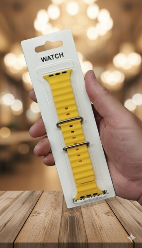 Ремешок AMG для Apple Watch Series 10 желтый