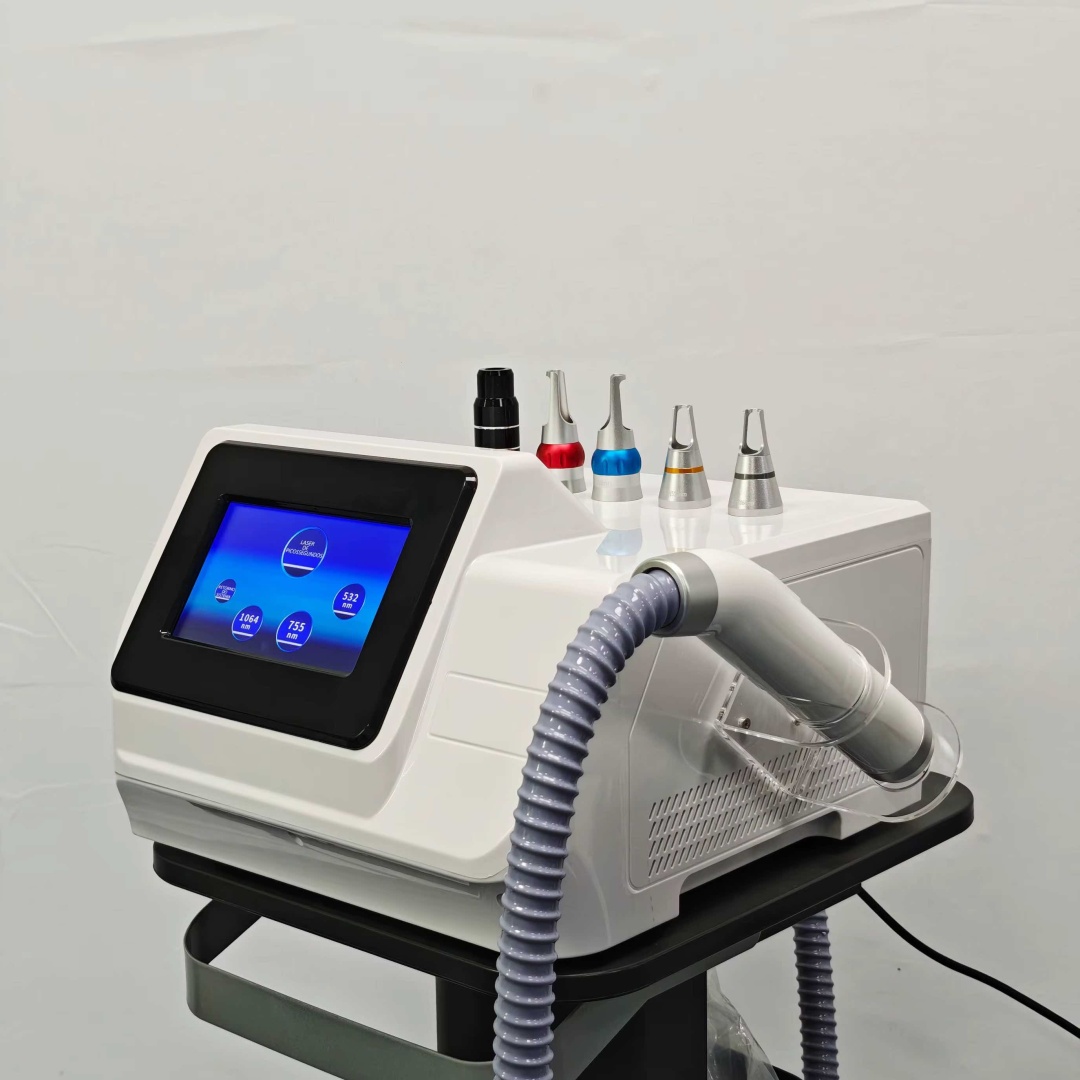 Аппарат AYA LASER AYALASER tattoo removal белый, серый