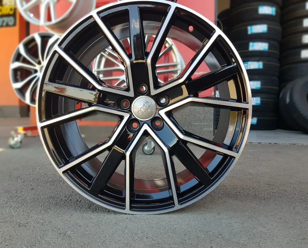 Rainbow Dance AUDI 133 9.5x22/5x112 D66.6 ET28 4 диска черный, серебристый