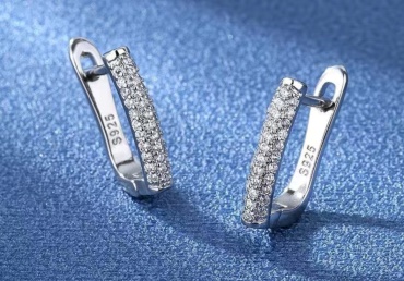 Серьги Золото 8508 вес 3 г серебро, фианит