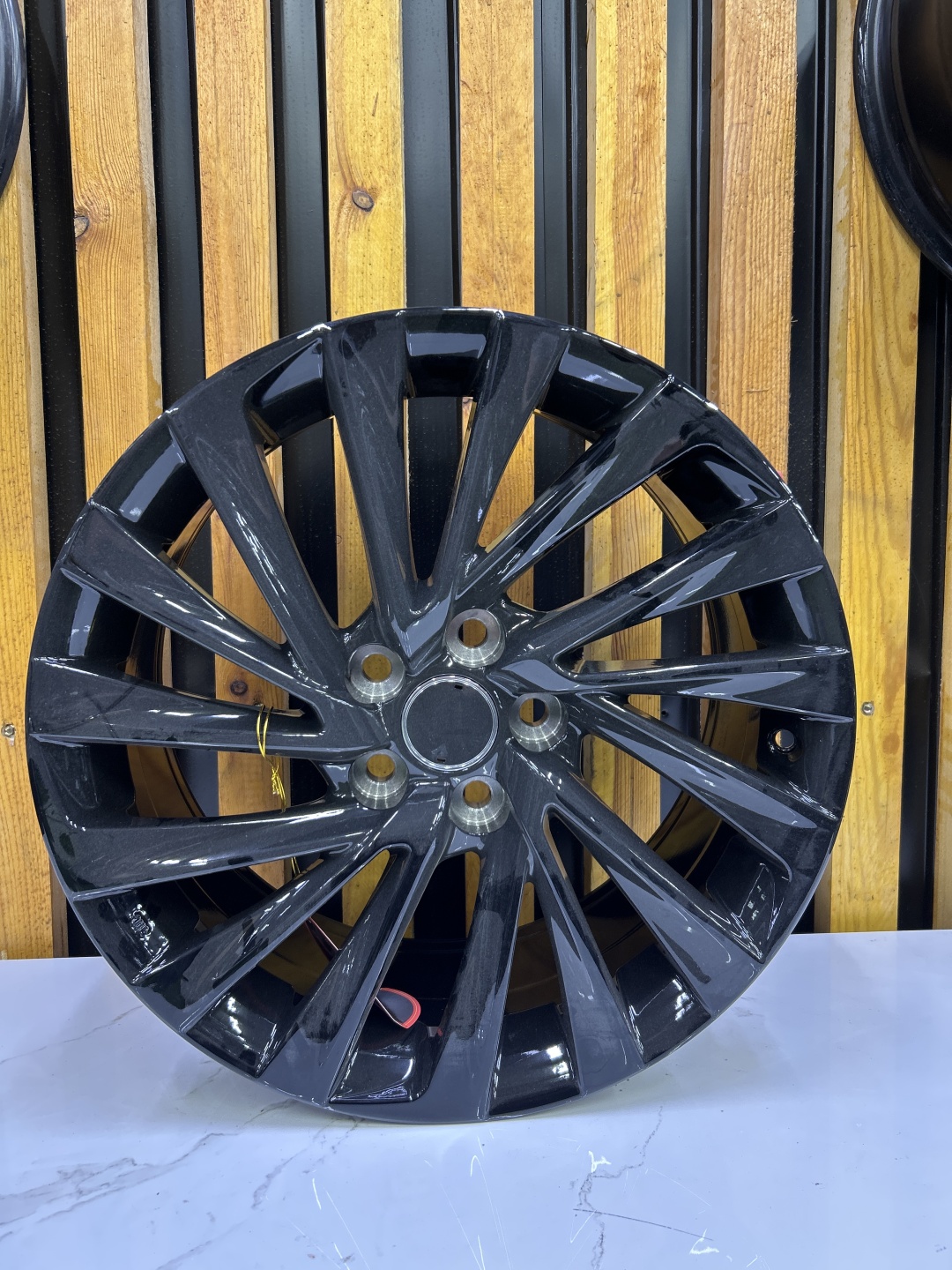 LKN Lkn044 8x18/5x114.3 D60.1 ET40 4 диска черный