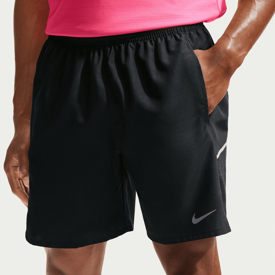 Спортивные шорты Nike черный