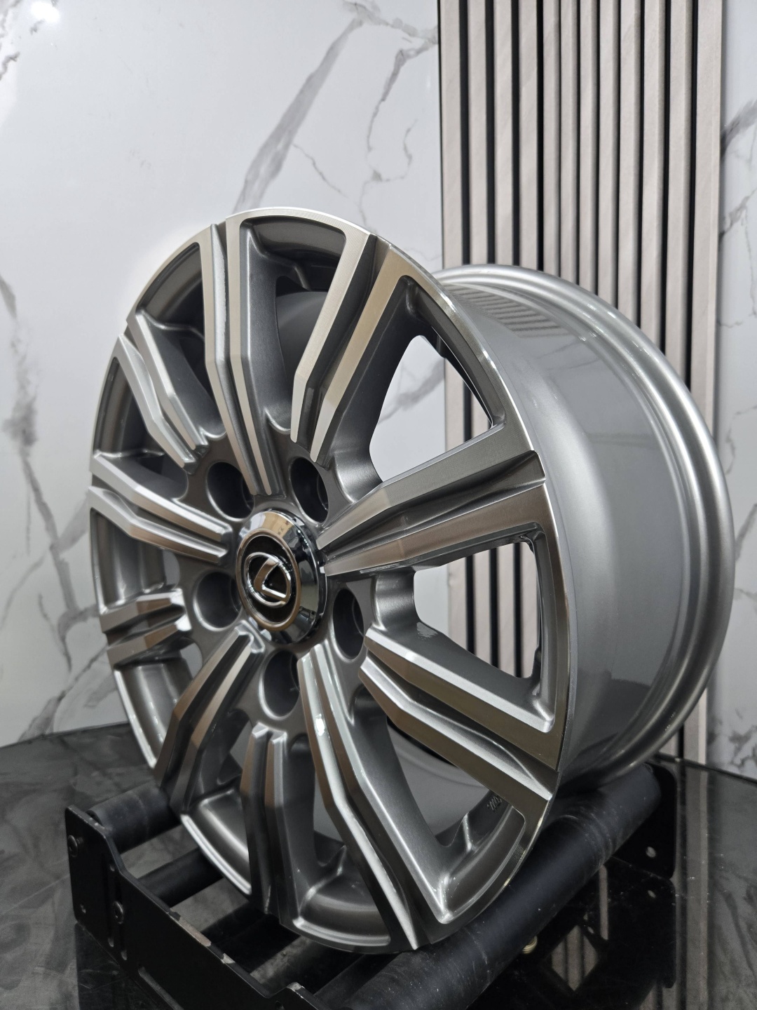 Top Grade EXPJT7062 8x17/5x150 D110.2 ET50 4 диска серый, графит