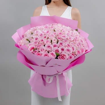 Flower.kz моно-букет в оформлении роза 101 шт 50 см