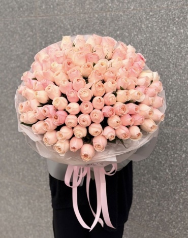 Rilak Floral монобукет в оформлении роза 101 шт 50 см