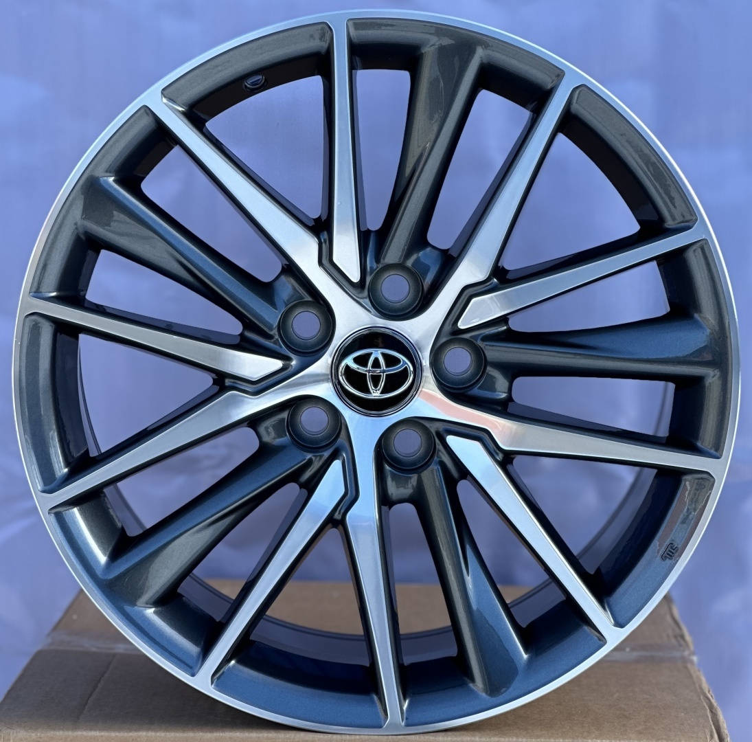 WHEELIO 0211 8x18/5x114.3 D60.1 ET45 4 диска серебристый, серый