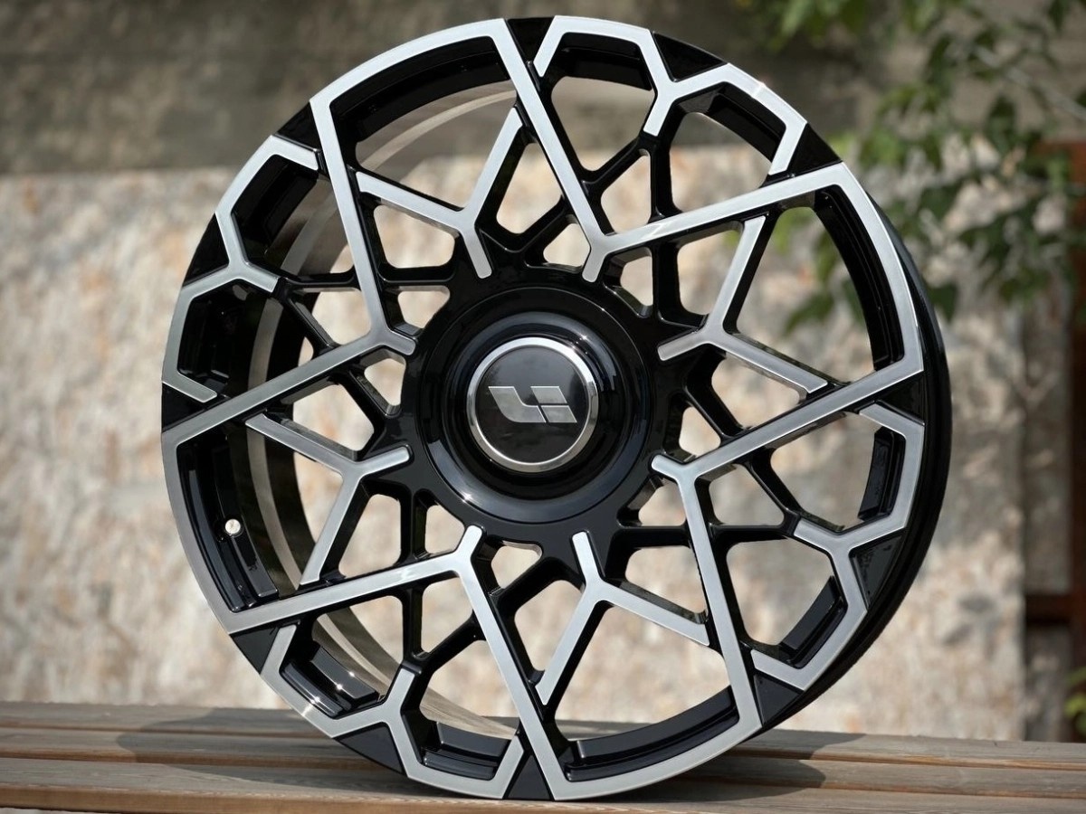 KOKO lixiang-li-p-240646-GLOSS BLACK FACE 9.5x22/5x120 D62.5 ET45 4 диска черный