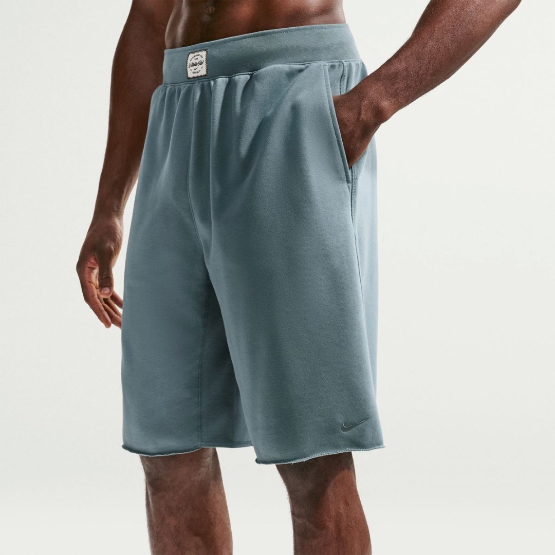 Спортивные шорты Nike зеленый