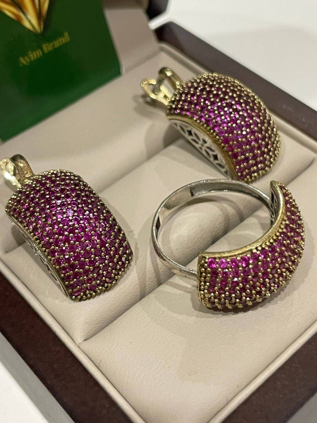 Ayim Brand JJA вес 20.44 г серебро, фианит