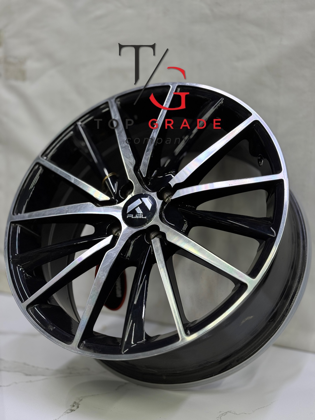 Top Grade Камри 75style 6.5x17/4x100 D67.1 ET35 4 диска черный, серебристый