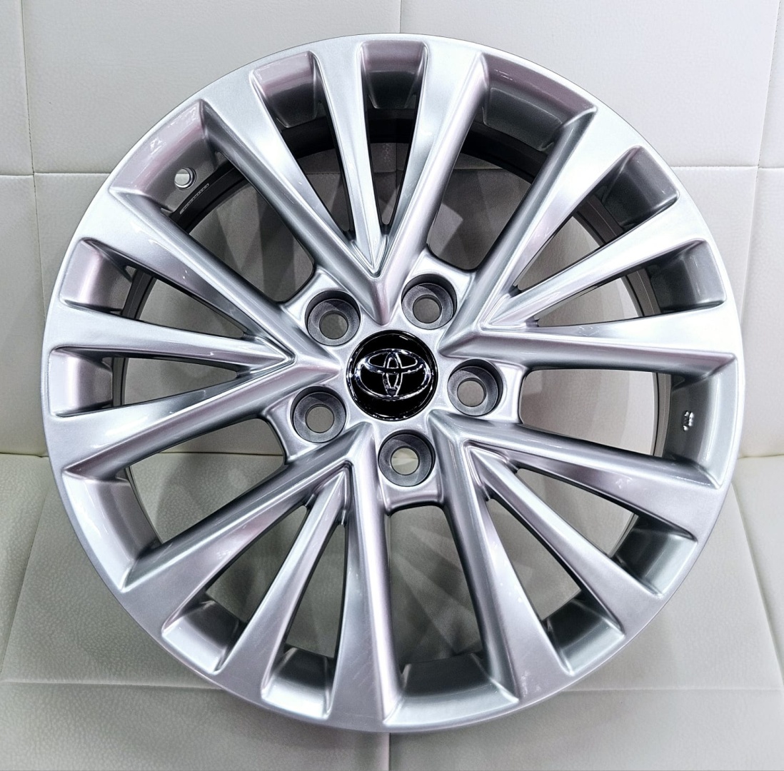 Fonyee 5701770-09HS1 7x17/5x114.3 D60.1 ET40 4 диска серебристый