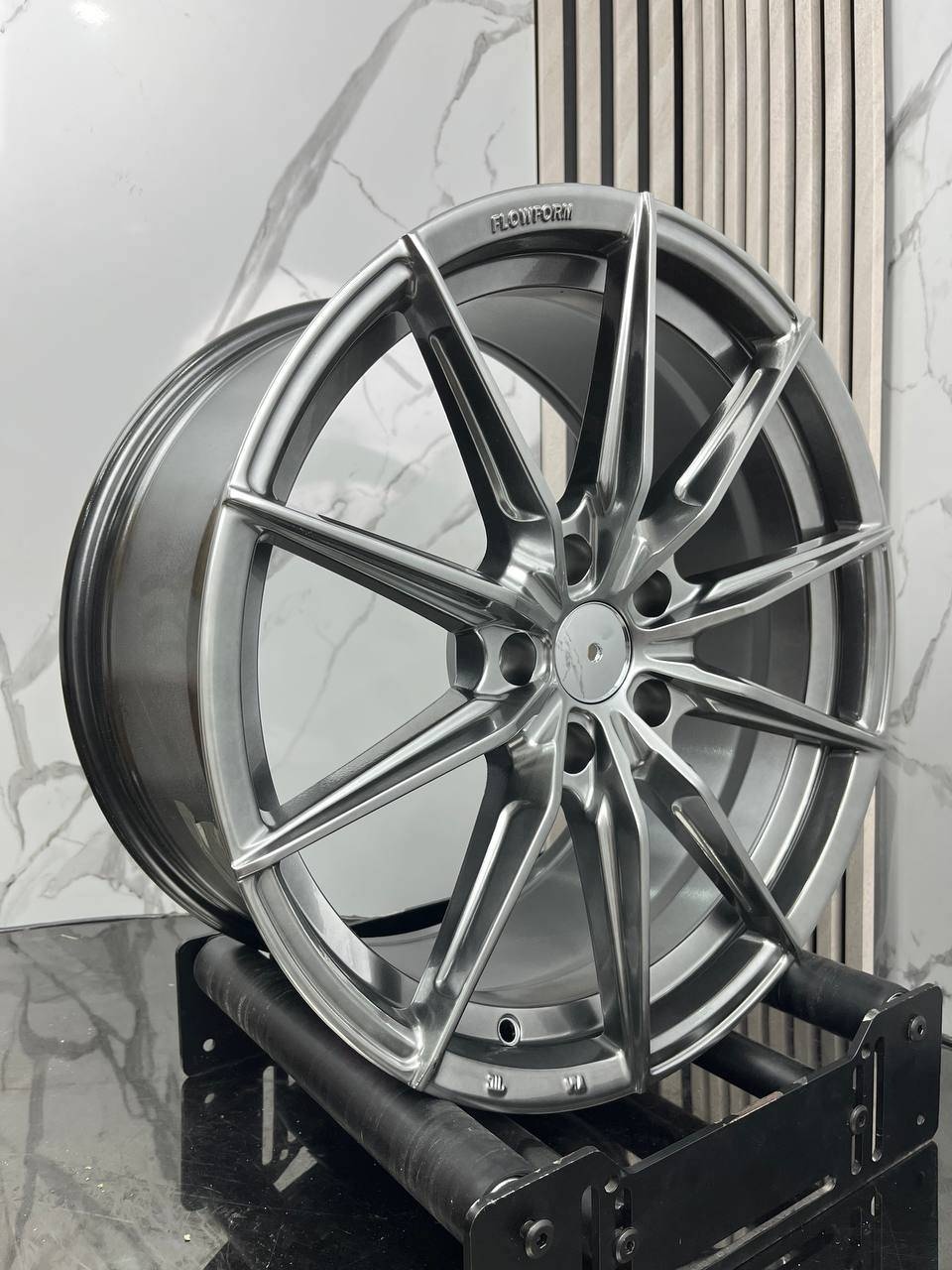Top Grade EXPH3408F 9x18/5x114.3 D73.1 ET38 4 диска графит