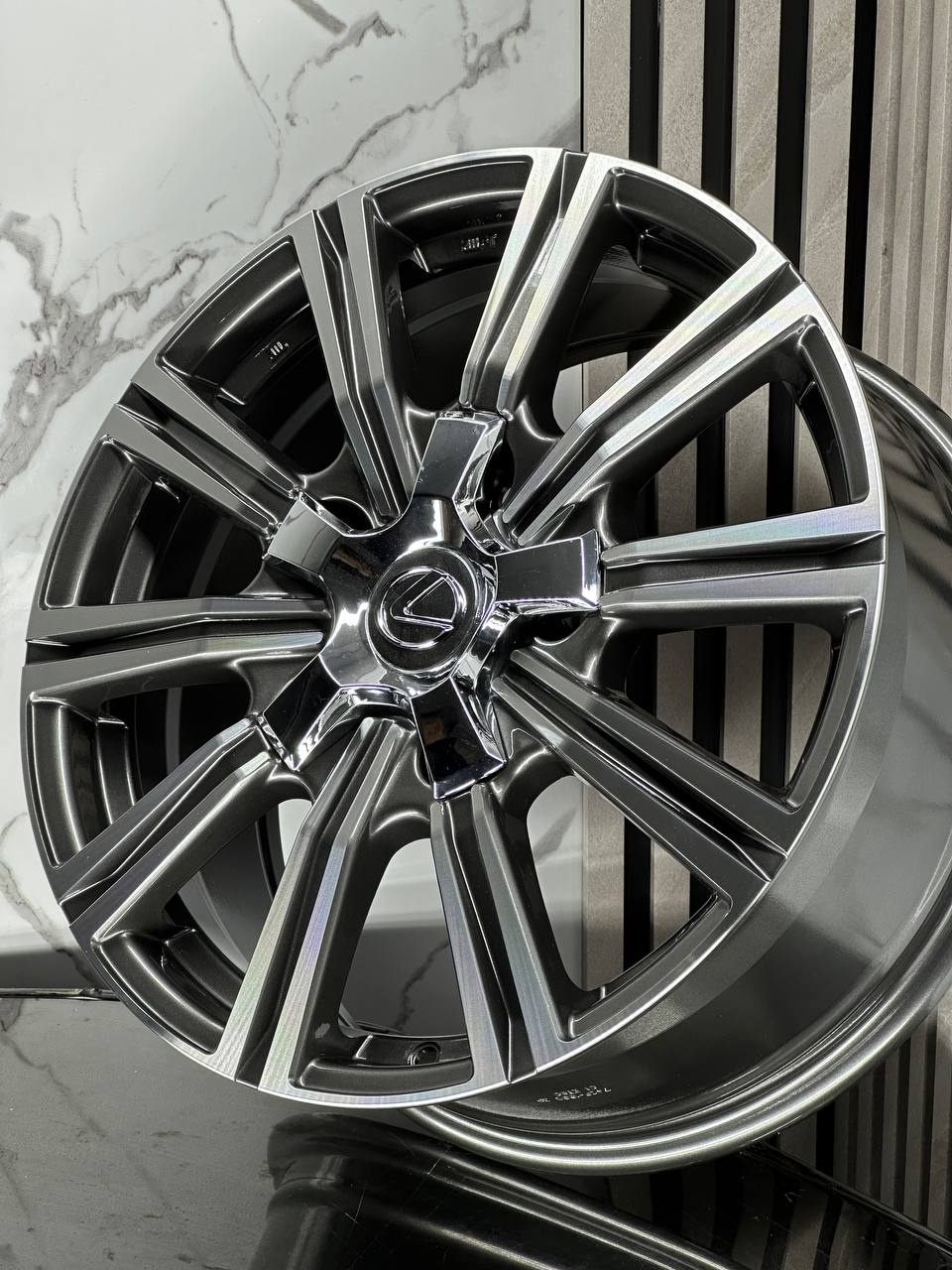 Top Grade Lexus H937F 8.5x20/5x150 D110.1 ET60 4 диска графит